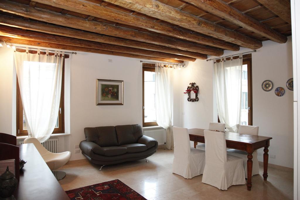 Centre 2 Bedroom Flat Verona Ngoại thất bức ảnh